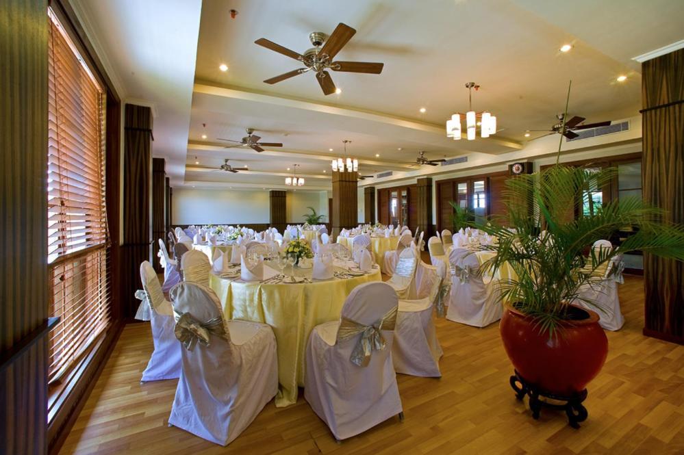 New Kuta Hotel Uluwatu Kültér fotó